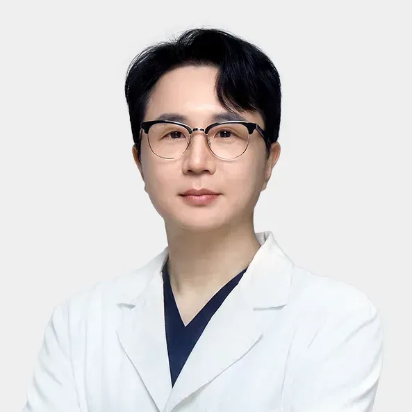 Dr. Wontak Choi, Founder & Chief Doctor at Yaan Clinic, Gangnam Seoul