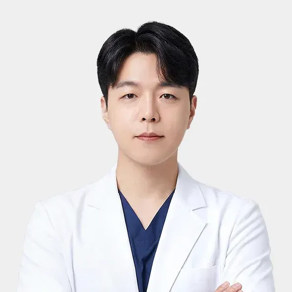 Dr. Seonggeun Hwang, Director at Yaan Clinic, Gangnam Seoul