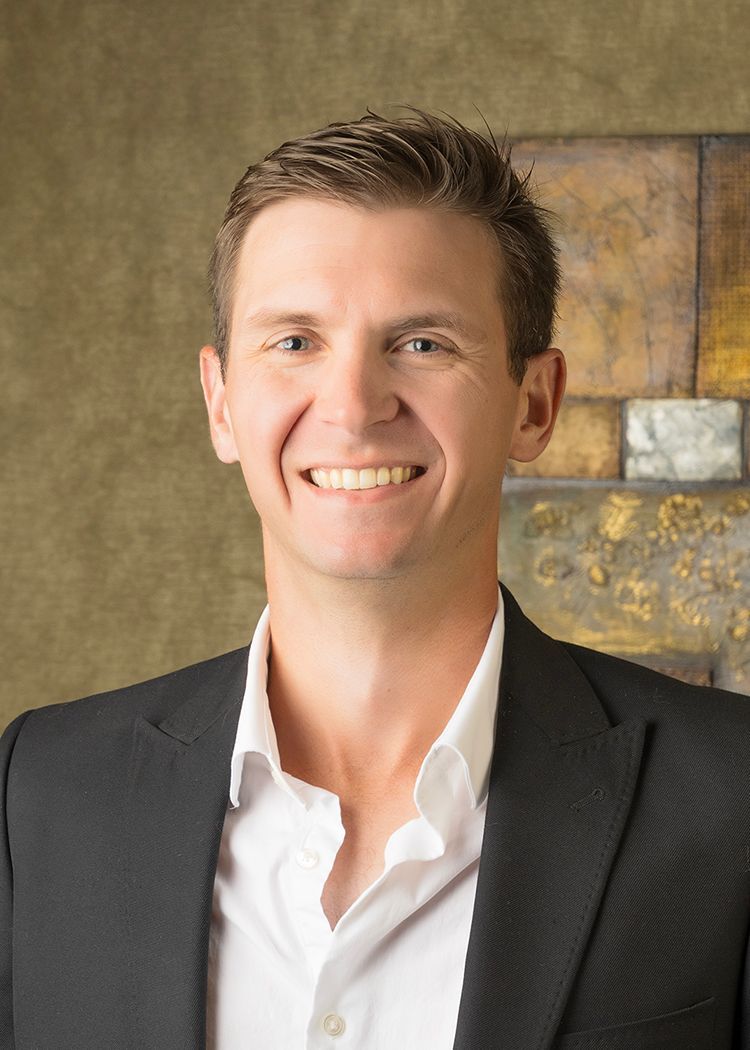 Headshot of Baden Tax Senior Tax Consultant Aaron Hohman.