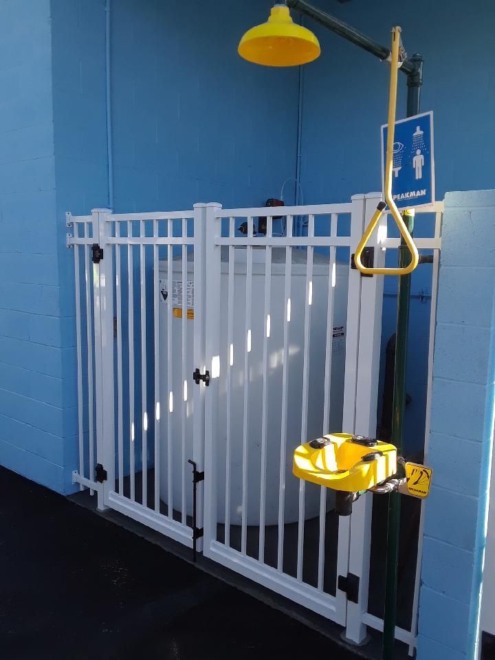 white aluminum gates