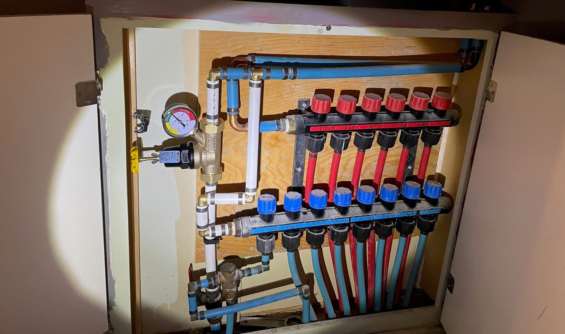 A plumbing manifold piped by Level Up