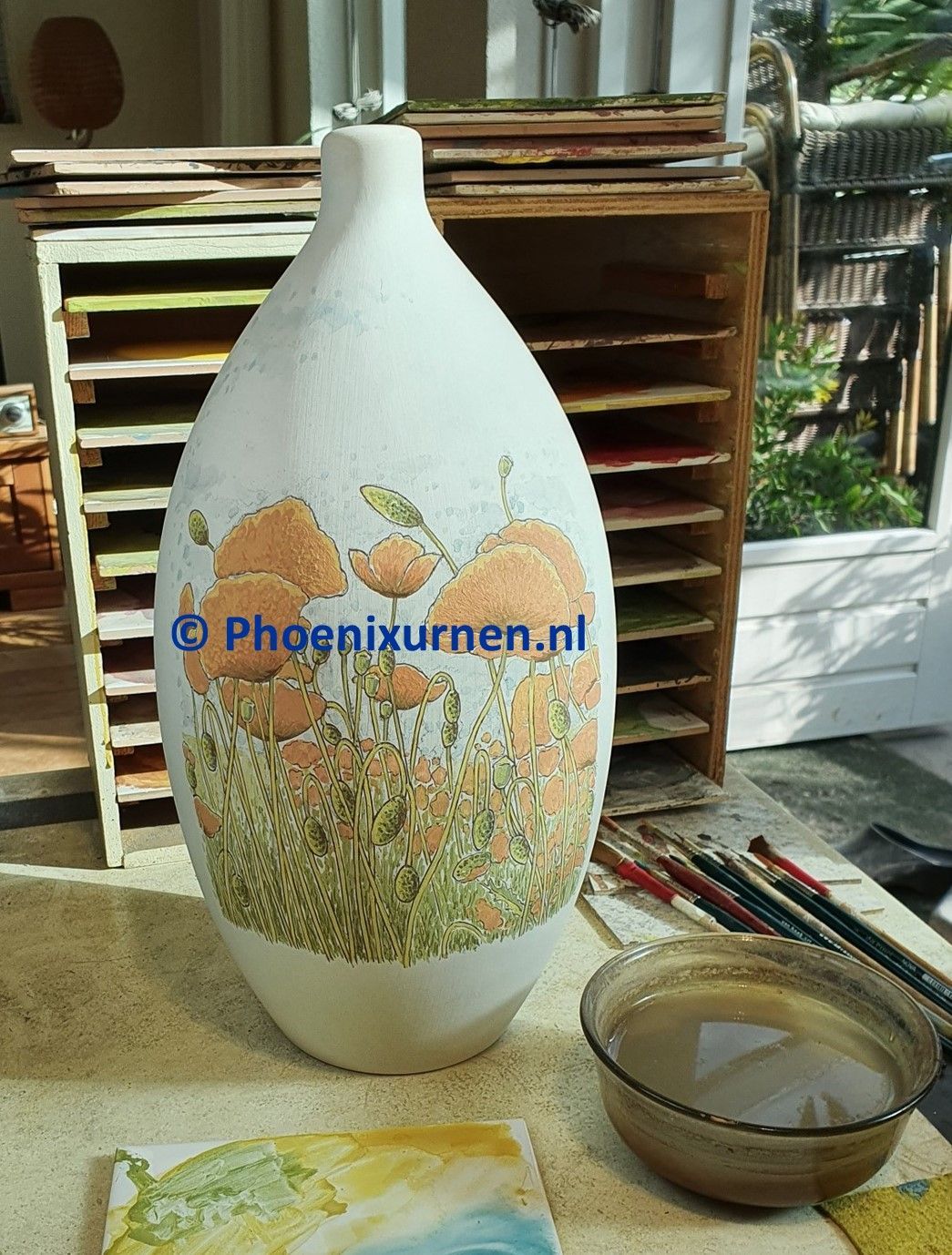 urn klaprozen naar de rouwkaart