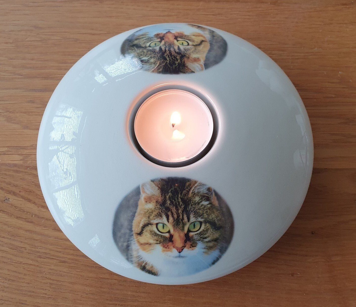 Urn bowl with tea light