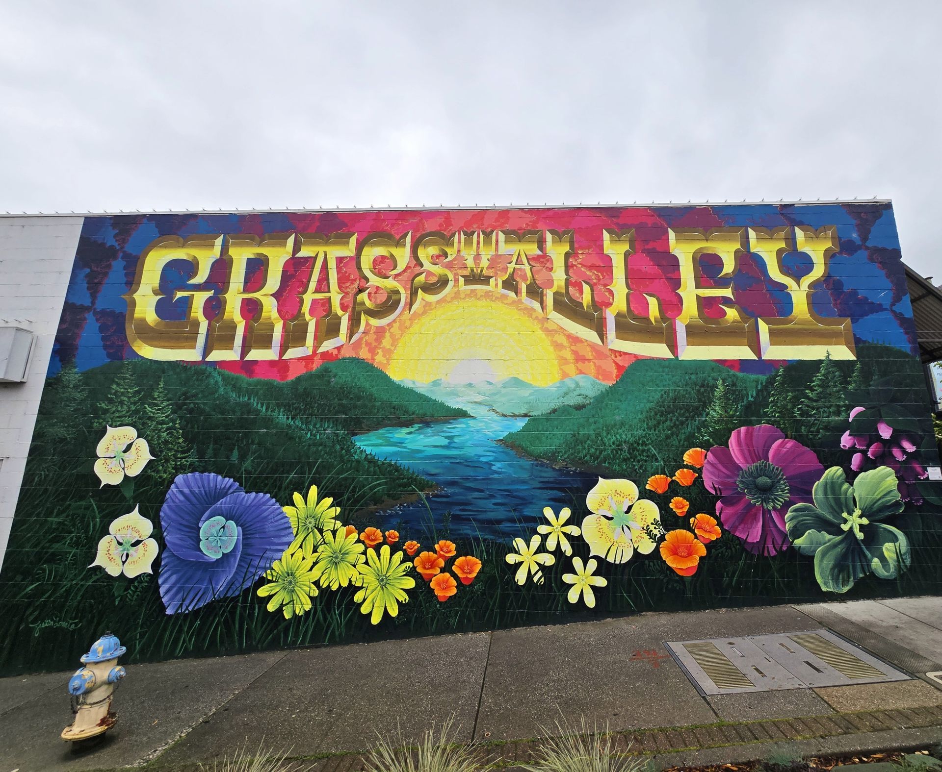 Photo of building in downtown Grass Valley, CA