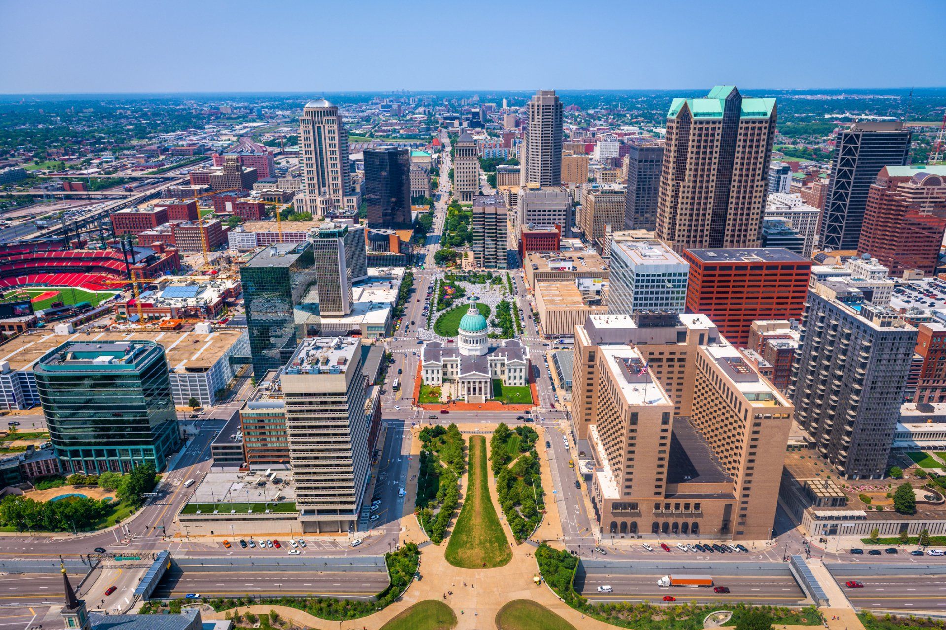 st louis cityscape - full view of city