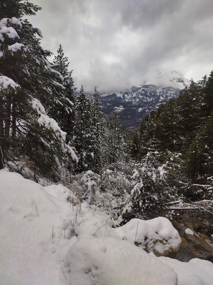 Randonnée sous la Neige à la Roche de Rame