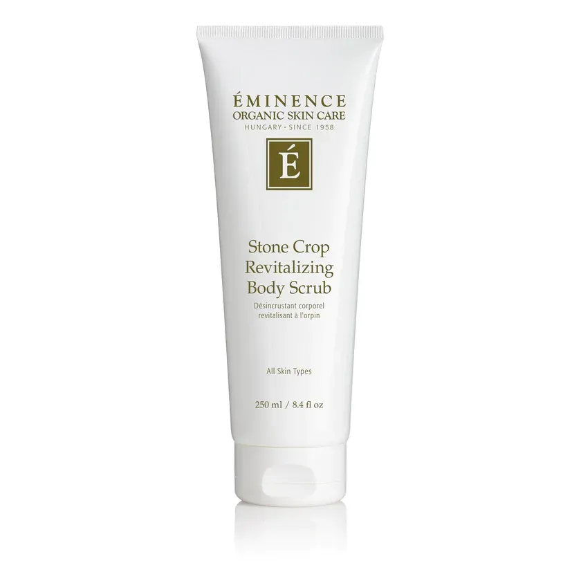 Een witte fles eminence revitaliserende bodyscrub