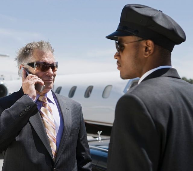Limousine Service Newark Airport