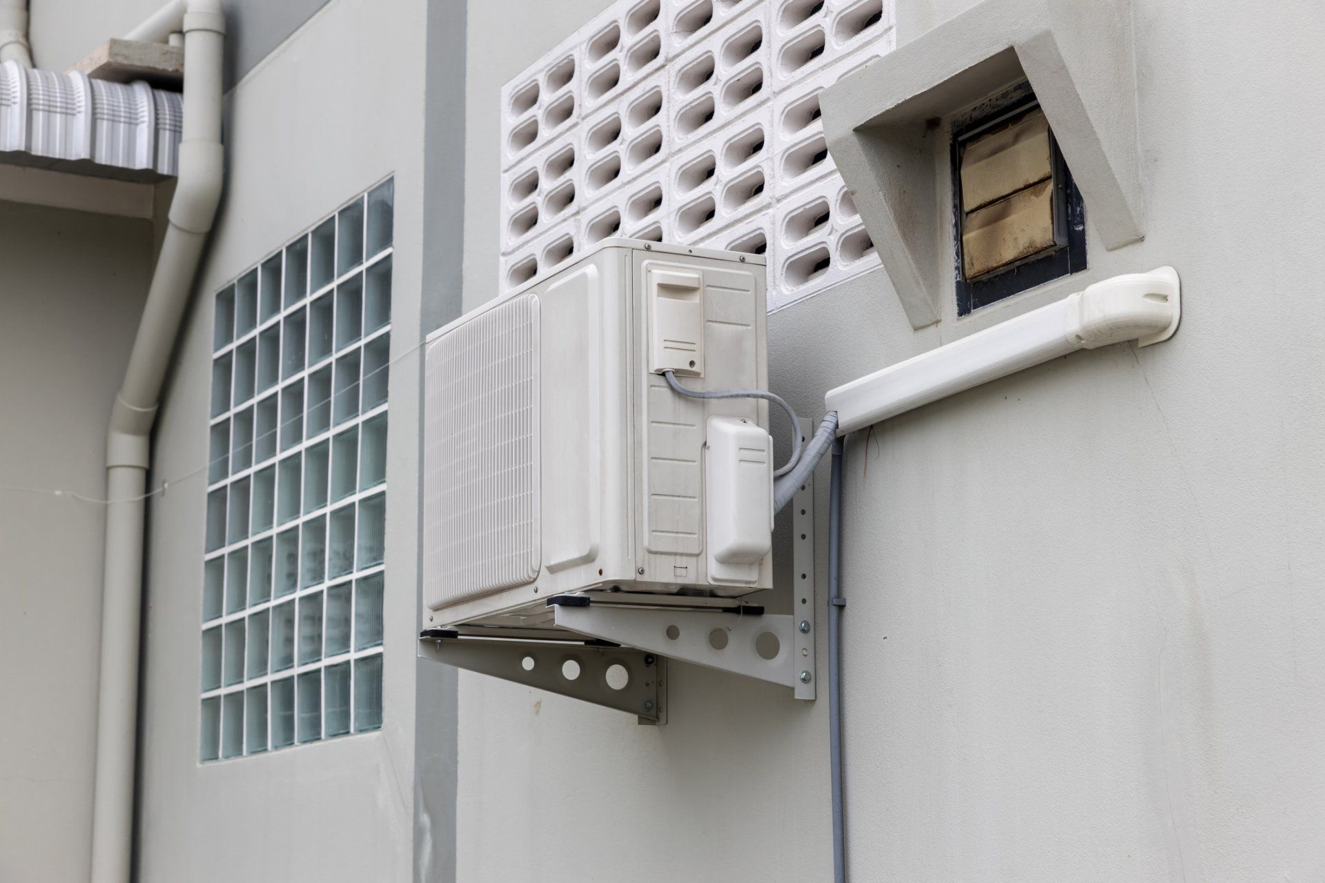 Air Conditioner Compressor Outdoor Unit - Gosnells, WA - Evap Doctor Air Conditioner Compressor Outdoor Unit - Gosnells, WA - Evap Doctor