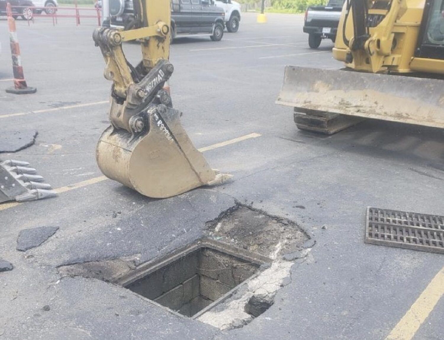 Fixing the Road — Canton, OH — Milhoan Asphalt Maintenance Inc