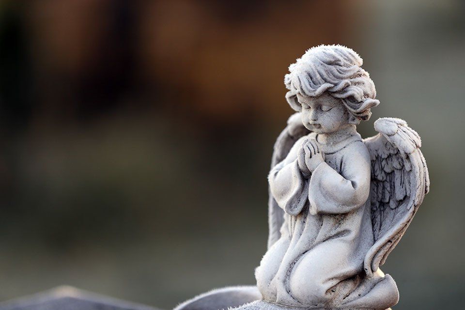 statua cimiteriale