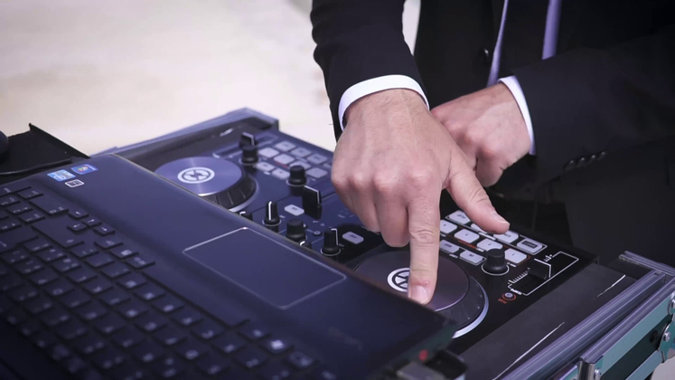 Destination Wedding Band in Puglia - Francesca Gramegna Music - DJ-set @- Masseria Almadava - Polignano a Mare