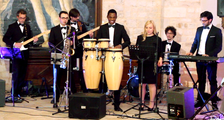 Destination Wedding Band in Puglia - Francesca Gramegna Music @ Palazzo Marchesale - Turi