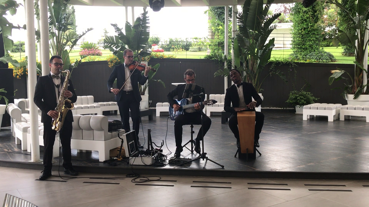 Francesca Gramegna Music - Destination Wedding Band in Puglia - Villa Schiuma - Matera
