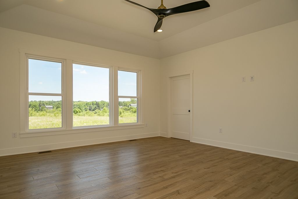Meadowview home 13
