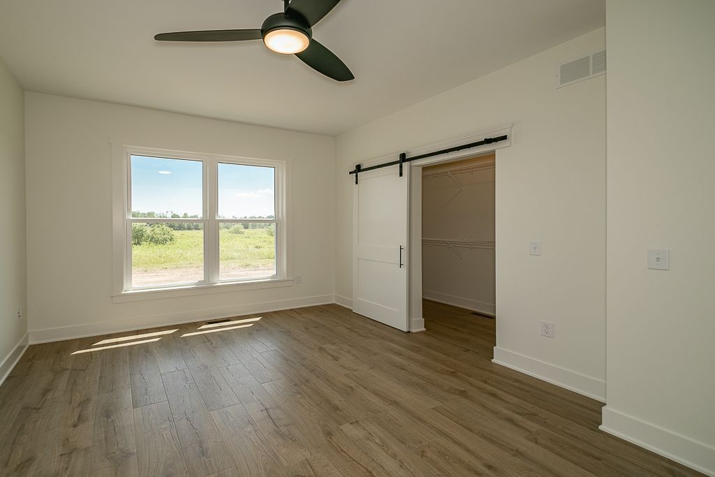 Meadowview home 22