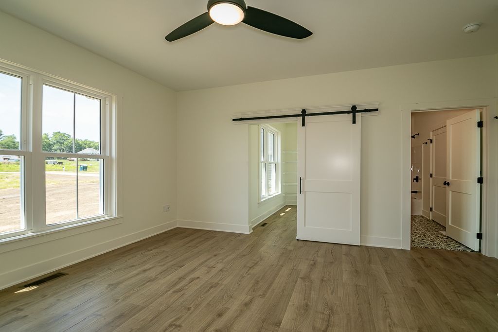 Meadowview home 23