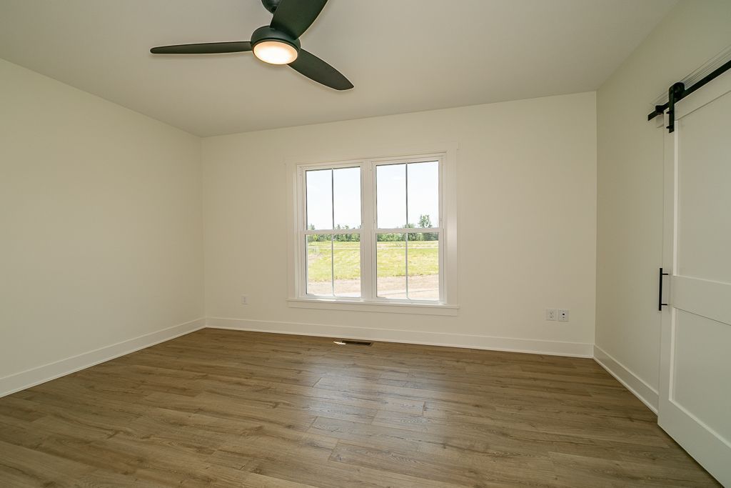 Meadowview home 26