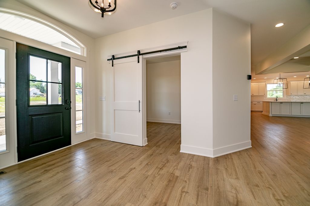 Meadowview home 28