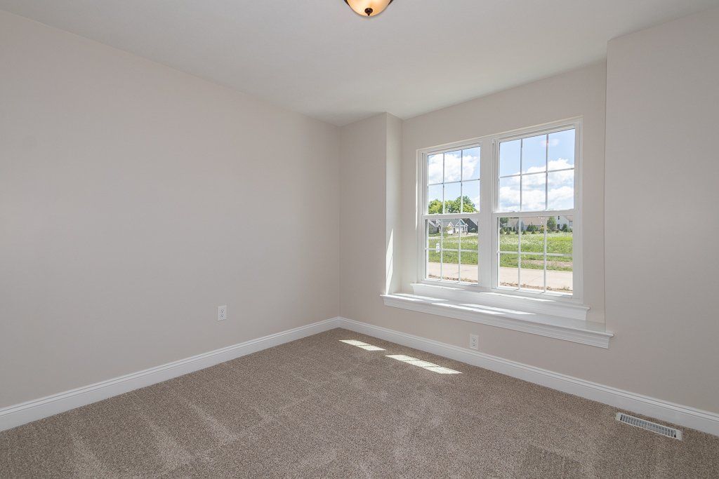 Woodside home 12