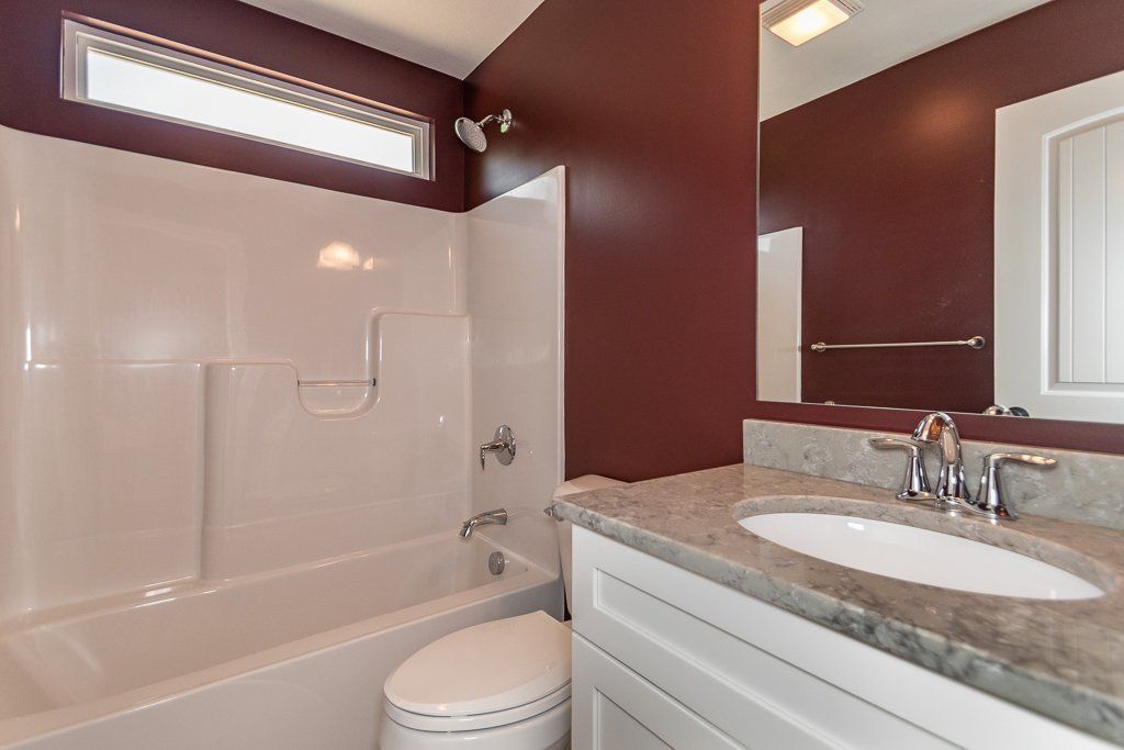Woodside home 15