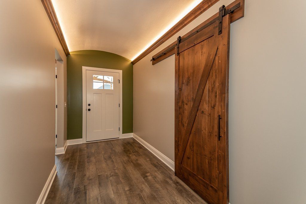 Woodside home 17