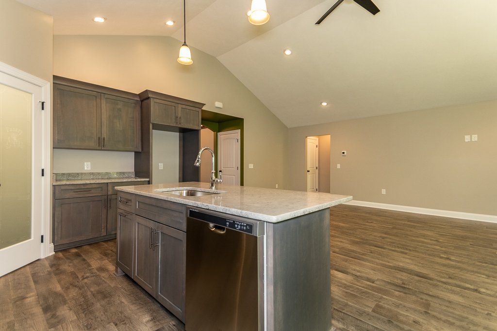 Woodside home 23