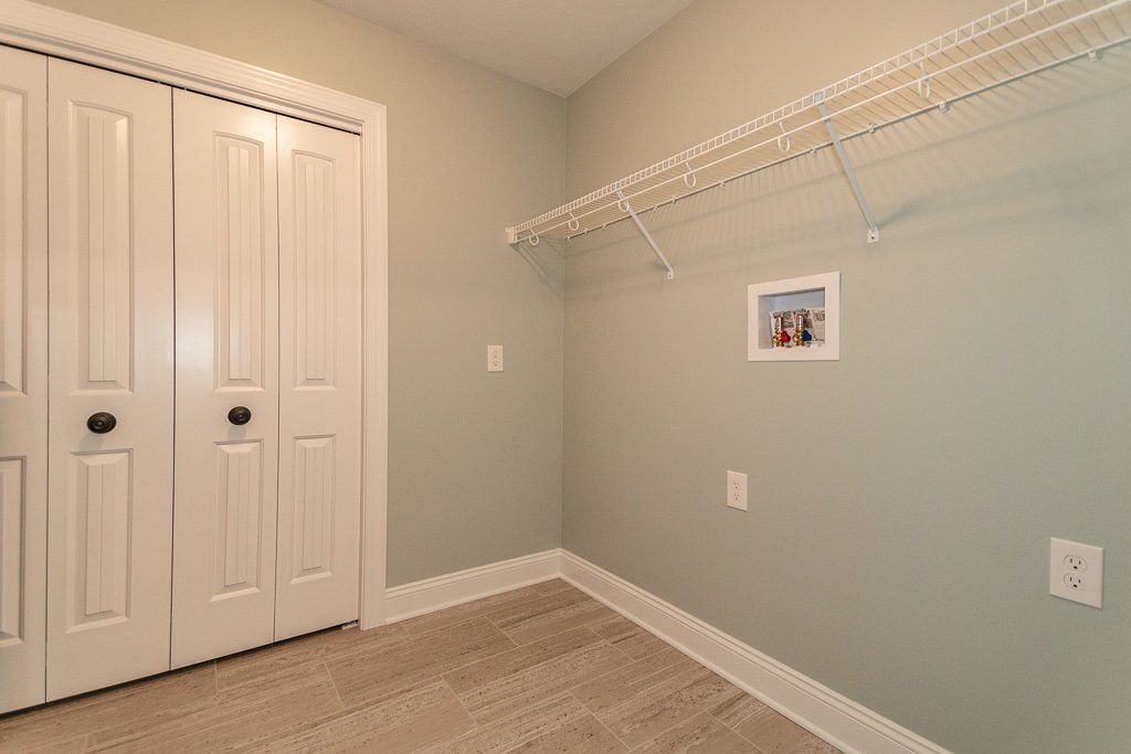 Woodside home 29