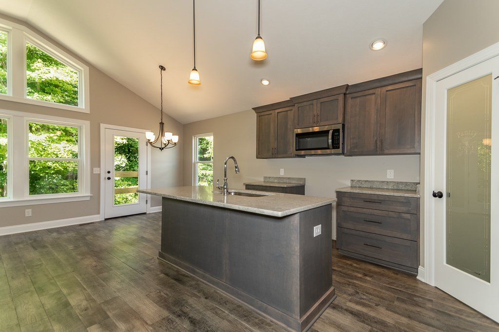 Woodside home 7