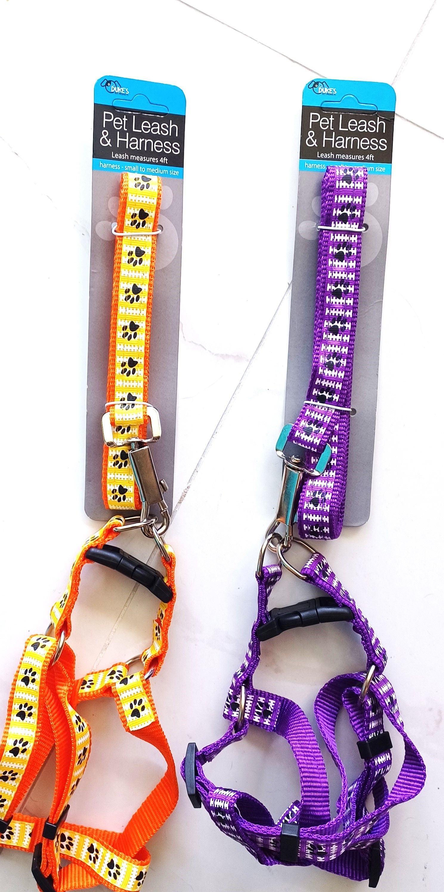KI-OF889 Paw Print Dog Leash & Adjustable Harness, One Size