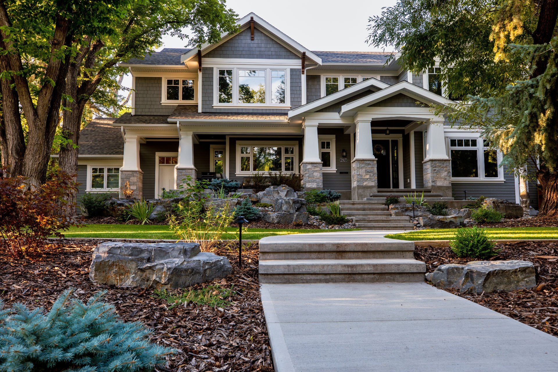 Lakeside Craftsman