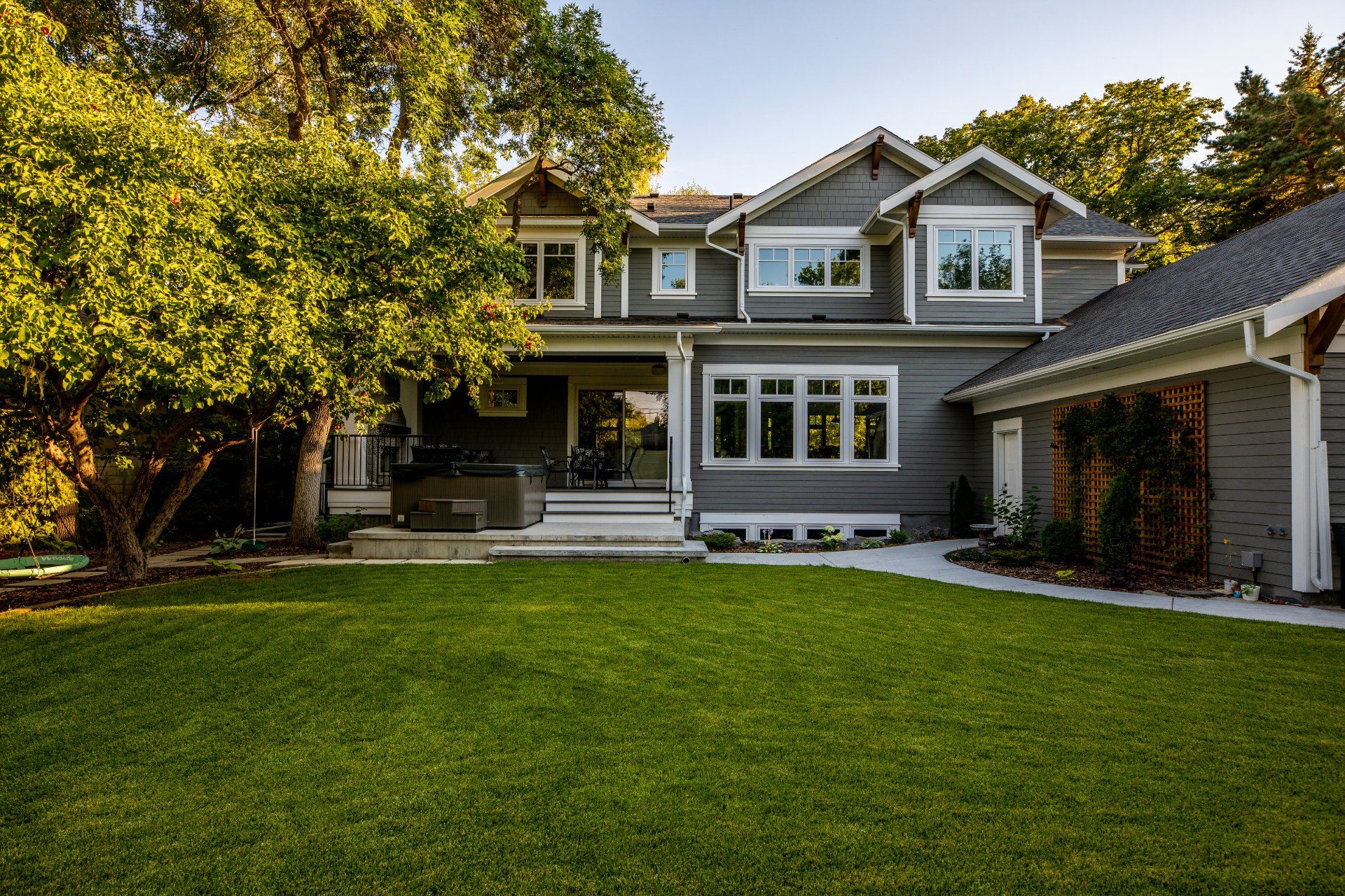 Lakeside Craftsman