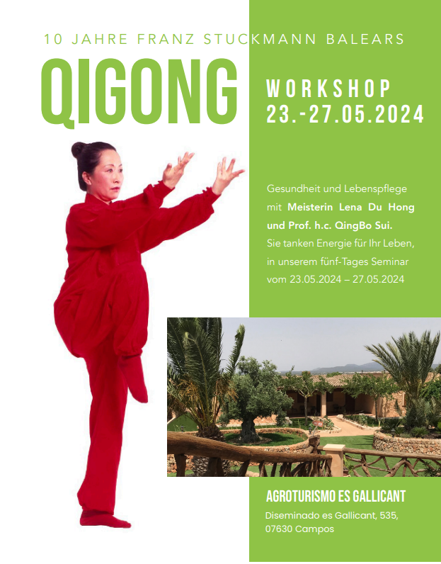 Flyer für einen Qigong-Workshop: Eine Frau in Rot führt Qigong vor. Grüner Text. Ort: Mallorca, Spanien. Datum: 23.–27. Mai 2024.