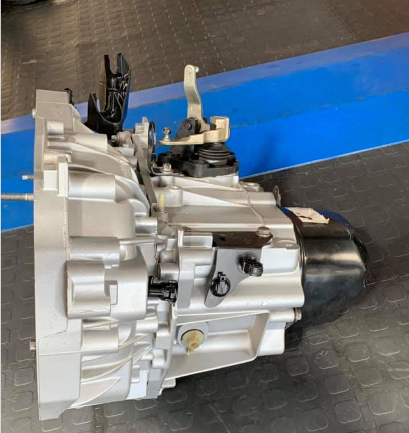 Transmission repairs in Angola