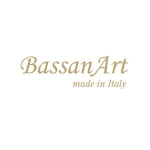Logo Bassan Art: testo corsivo dorato sopra la scritta 