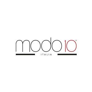 Logo per "modo 10" Italia, testo nero e rosso con una linea sotto "modo" e "10".
