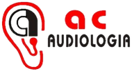 Logotipo de AC Audiologia que presenta el contorno de una oreja roja 