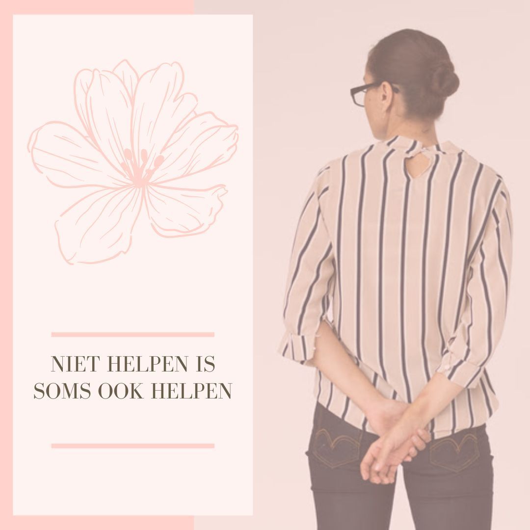 Vrouw kijkt van haar af, handen op haar rug, met de tekst 