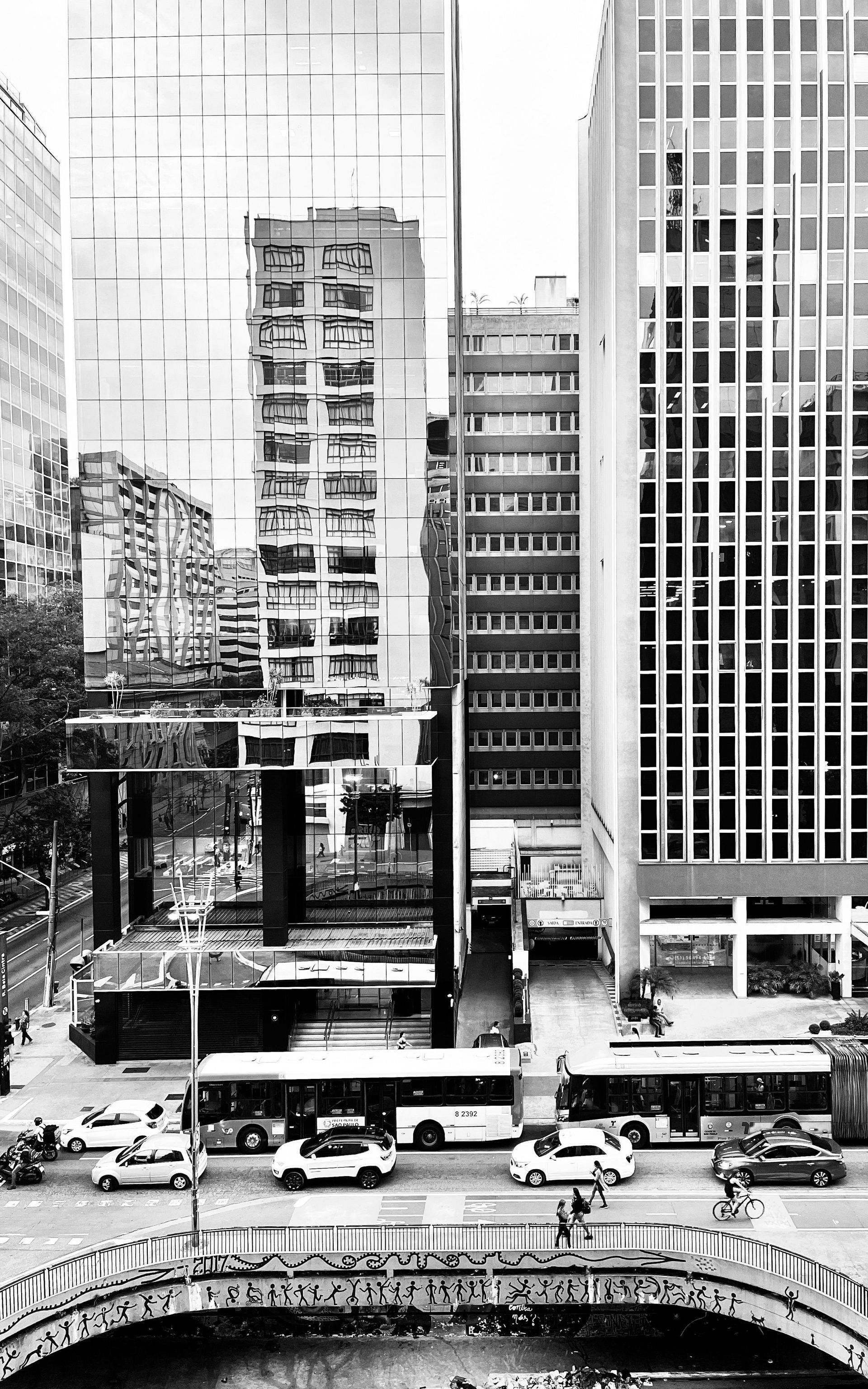 Downtown St. Louis office buildings for corporate and executive transportation.