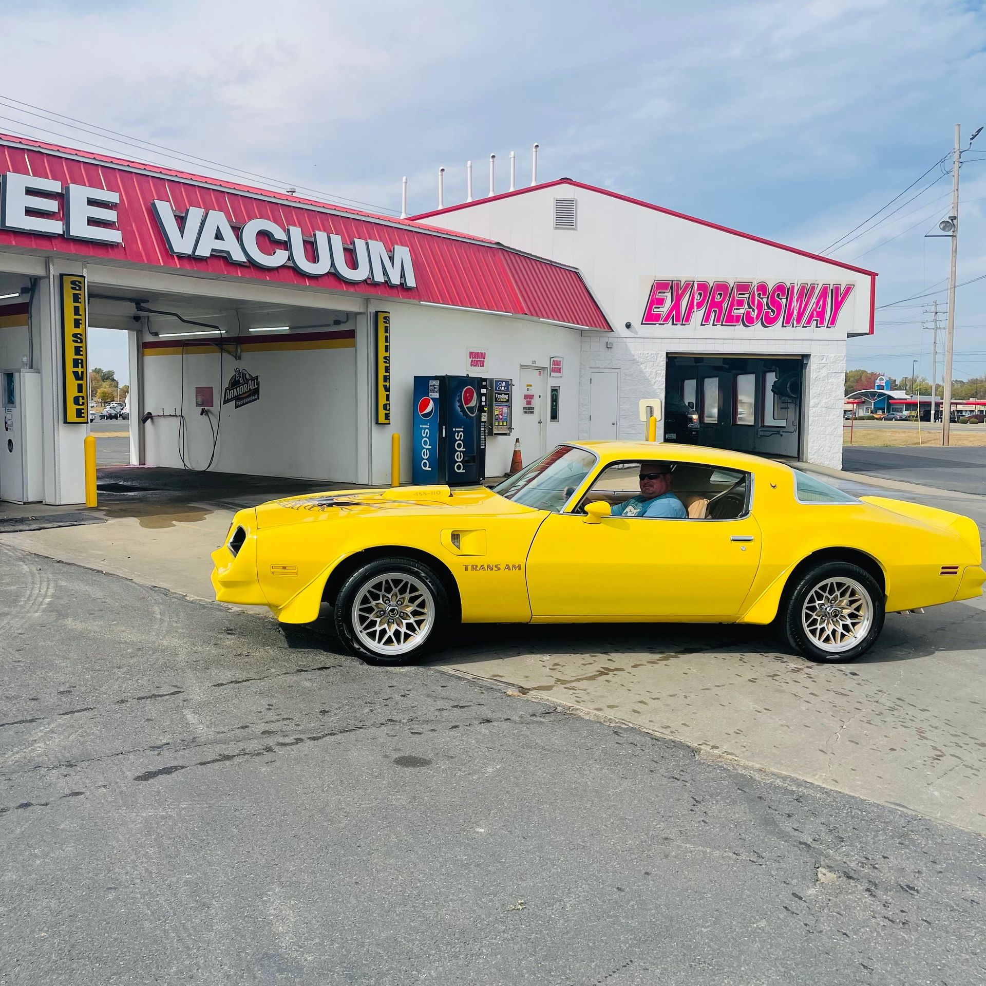 Expressway Car Wash Southside Location