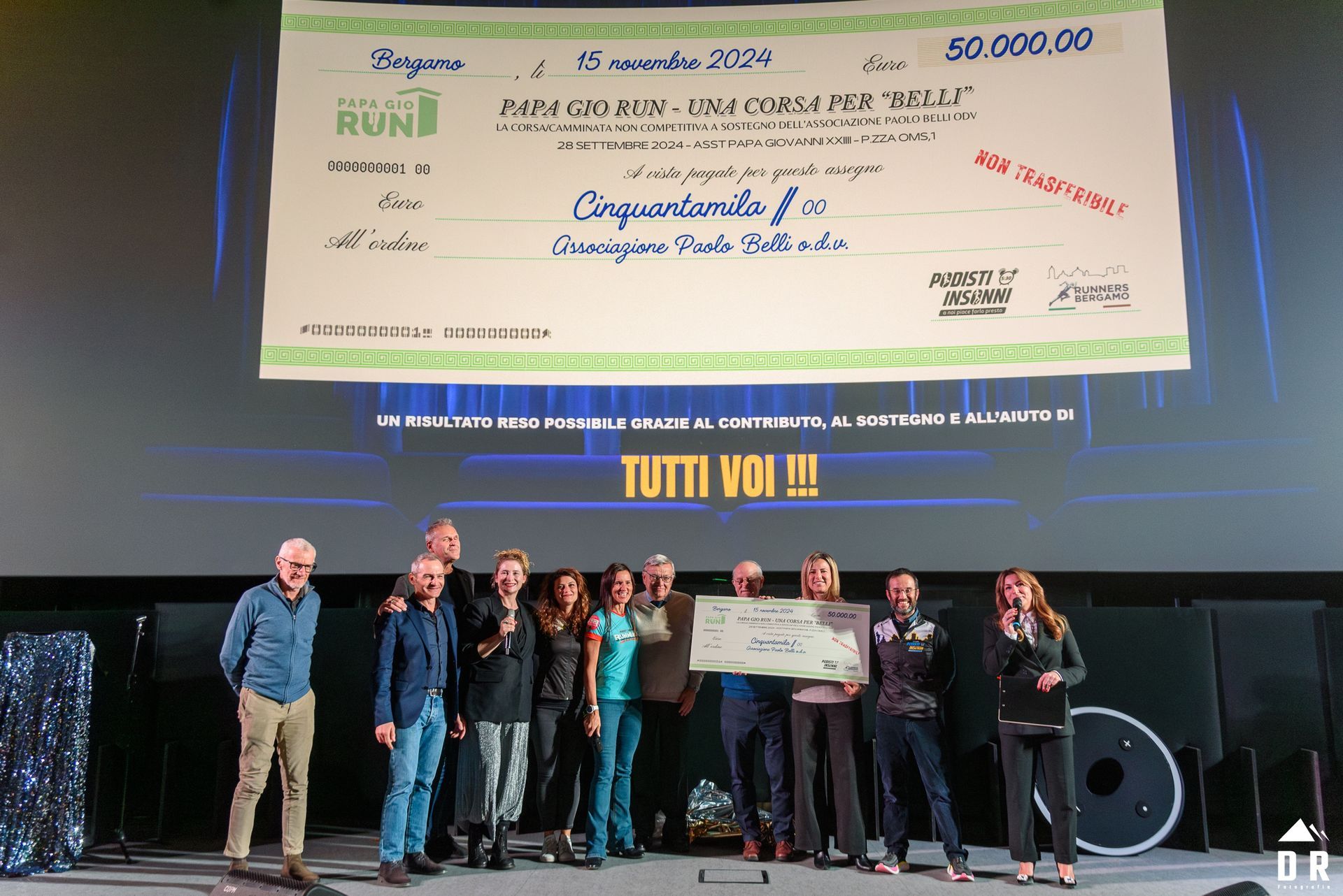 Foto di Mario Pirotta, Lucio de Luca, Teo Mangione, Alice Mangione, Ambra Matera, Margaret Longo, Alessandro Rambaldi, Silvano Manzoni, Diego Piazzalunga, Micaela Carrara