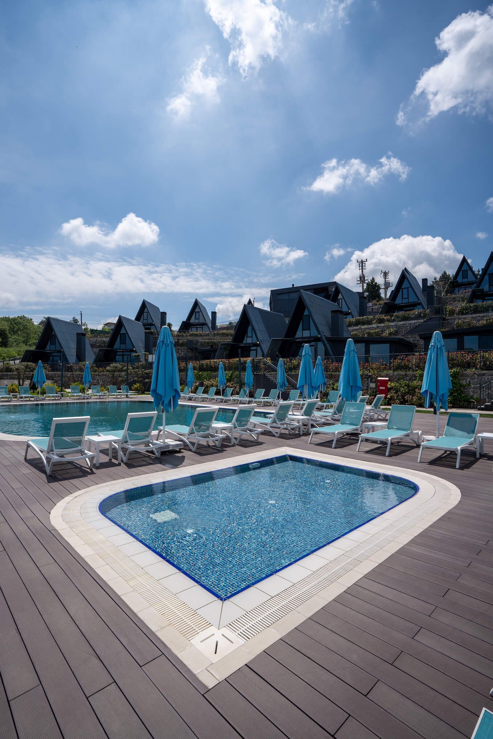 World Dreams Forest Bungalov