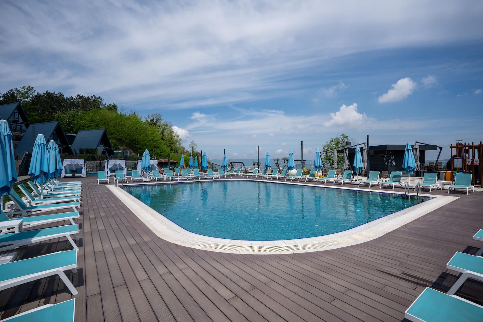 World Dreams Forest Bungalov