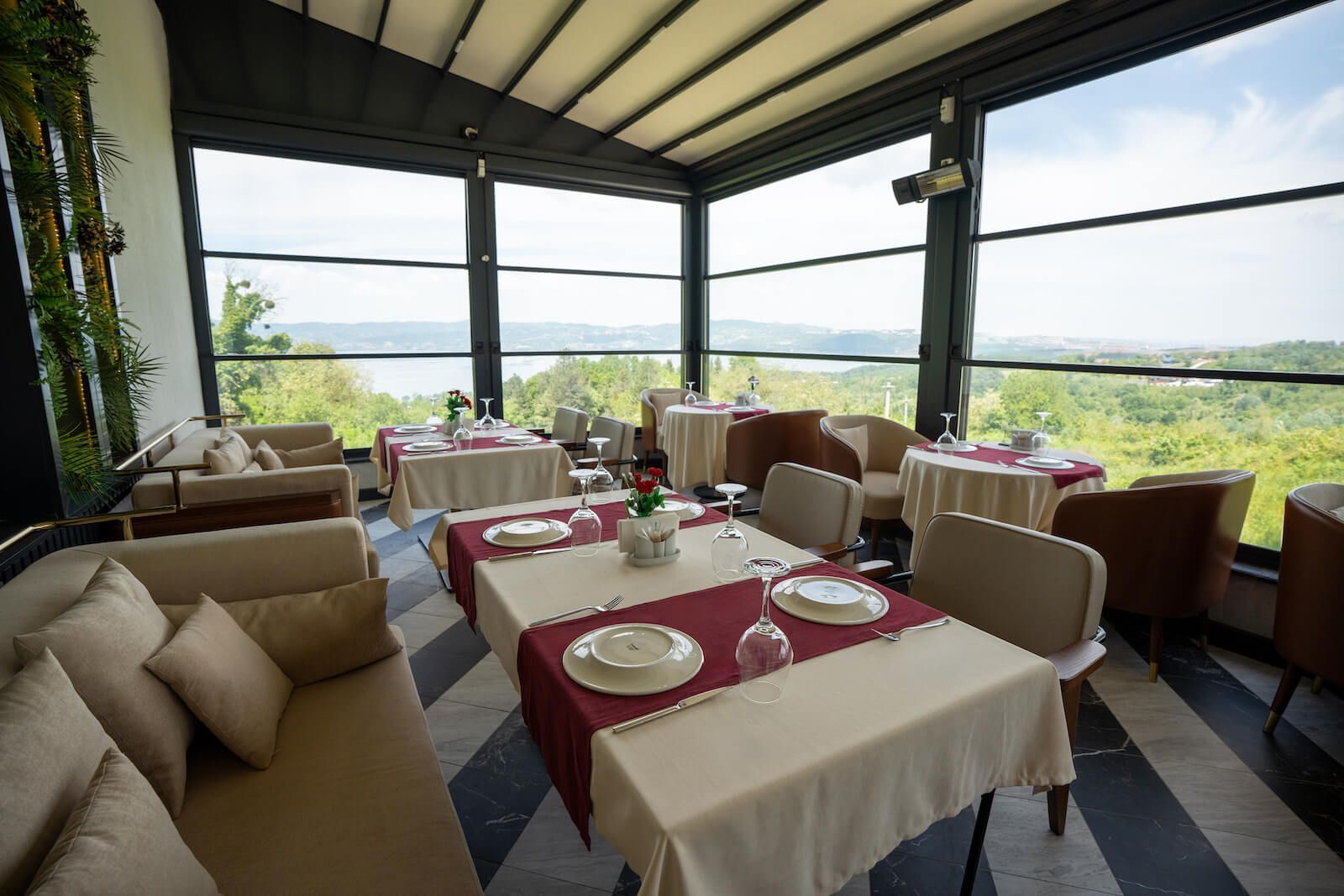 World Dreams Forest Bungalov