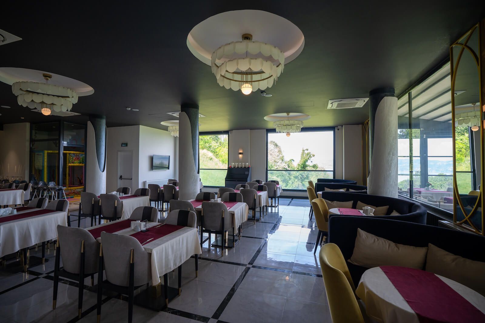 World Dreams Forest Bungalov