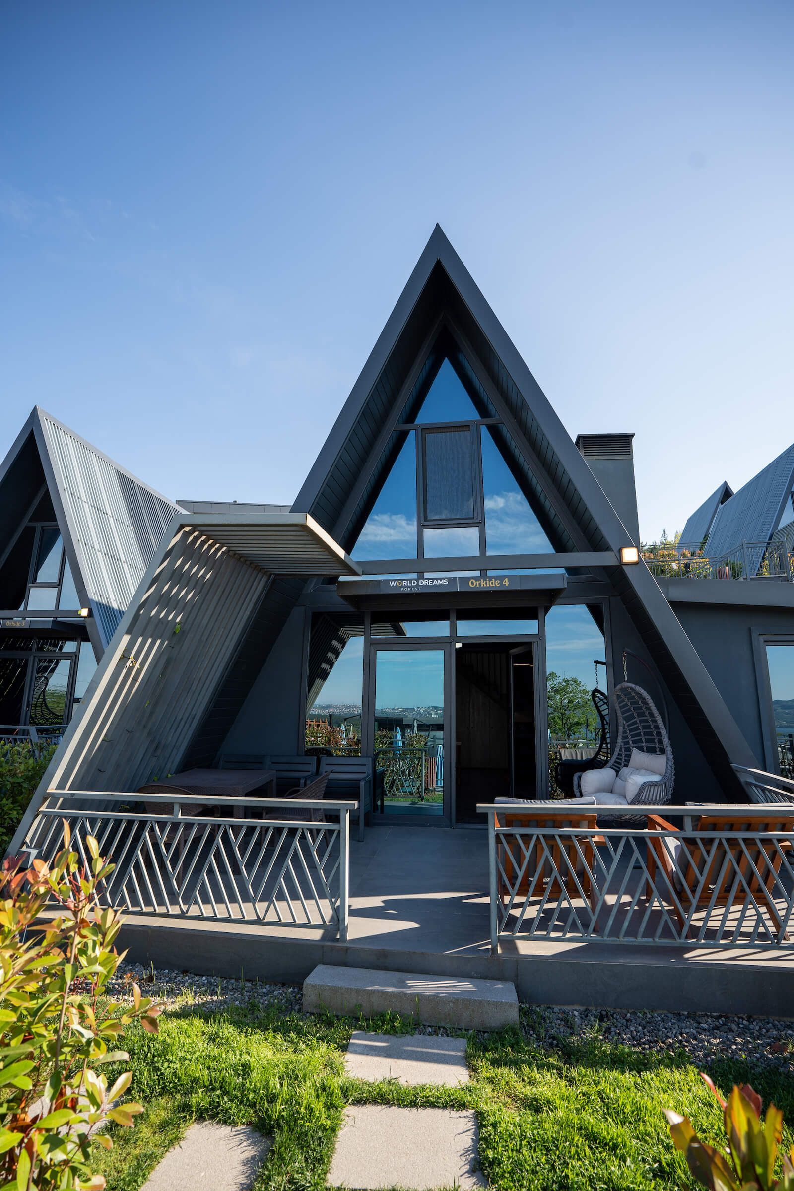 World Dreams Forest Bungalov