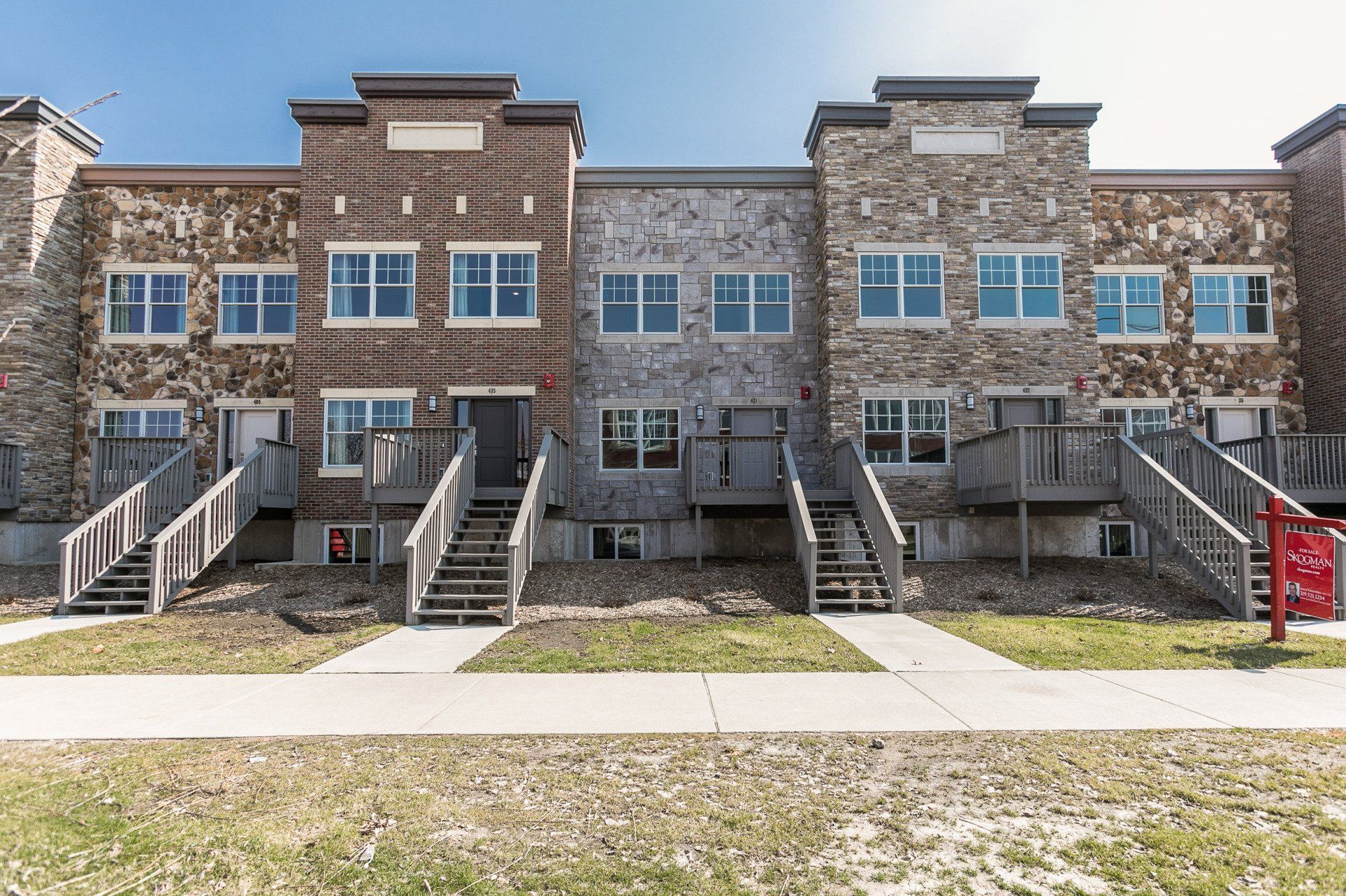 Exterior of Kings Quarters Townhomes