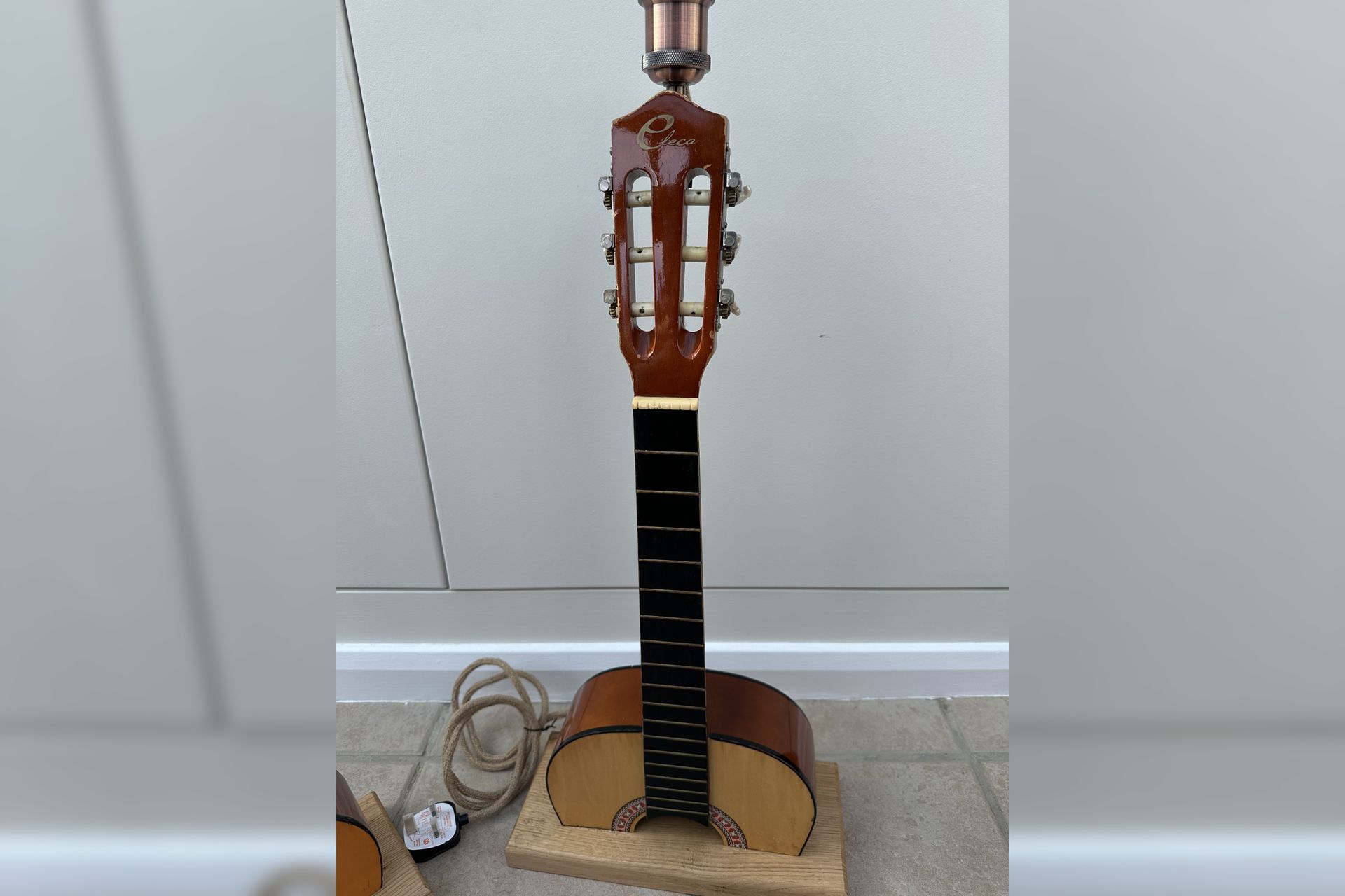 Guitar Lamp