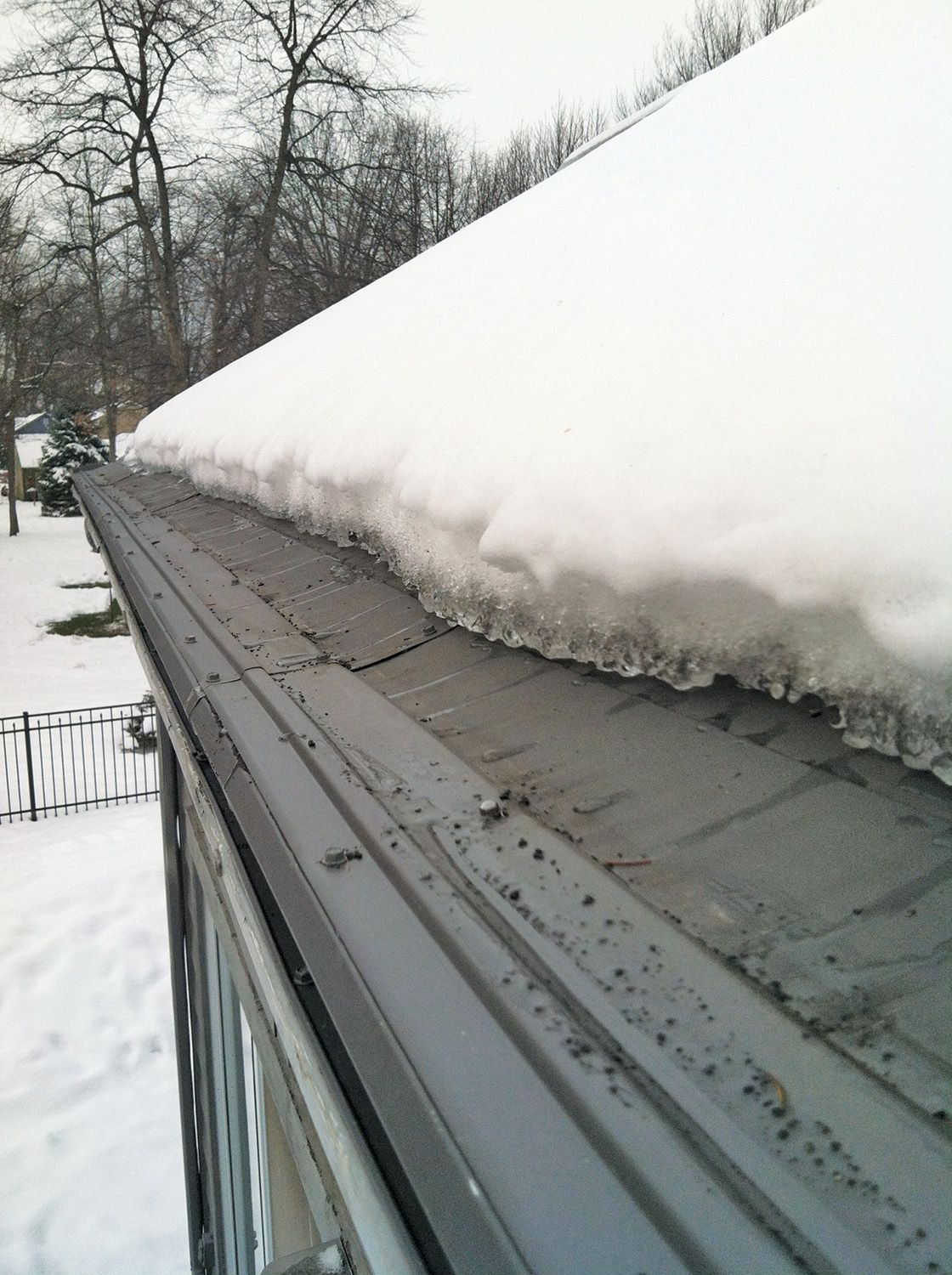 HERE’S HOW HEATER CAP, FROM GUTTER COVER COMPANY, CAN HEAT YOUR GUTTERS