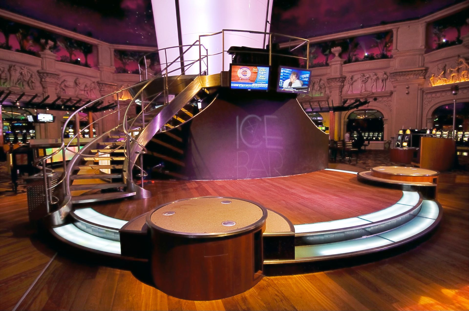 casino glass staircase, Harrah's New Orleans